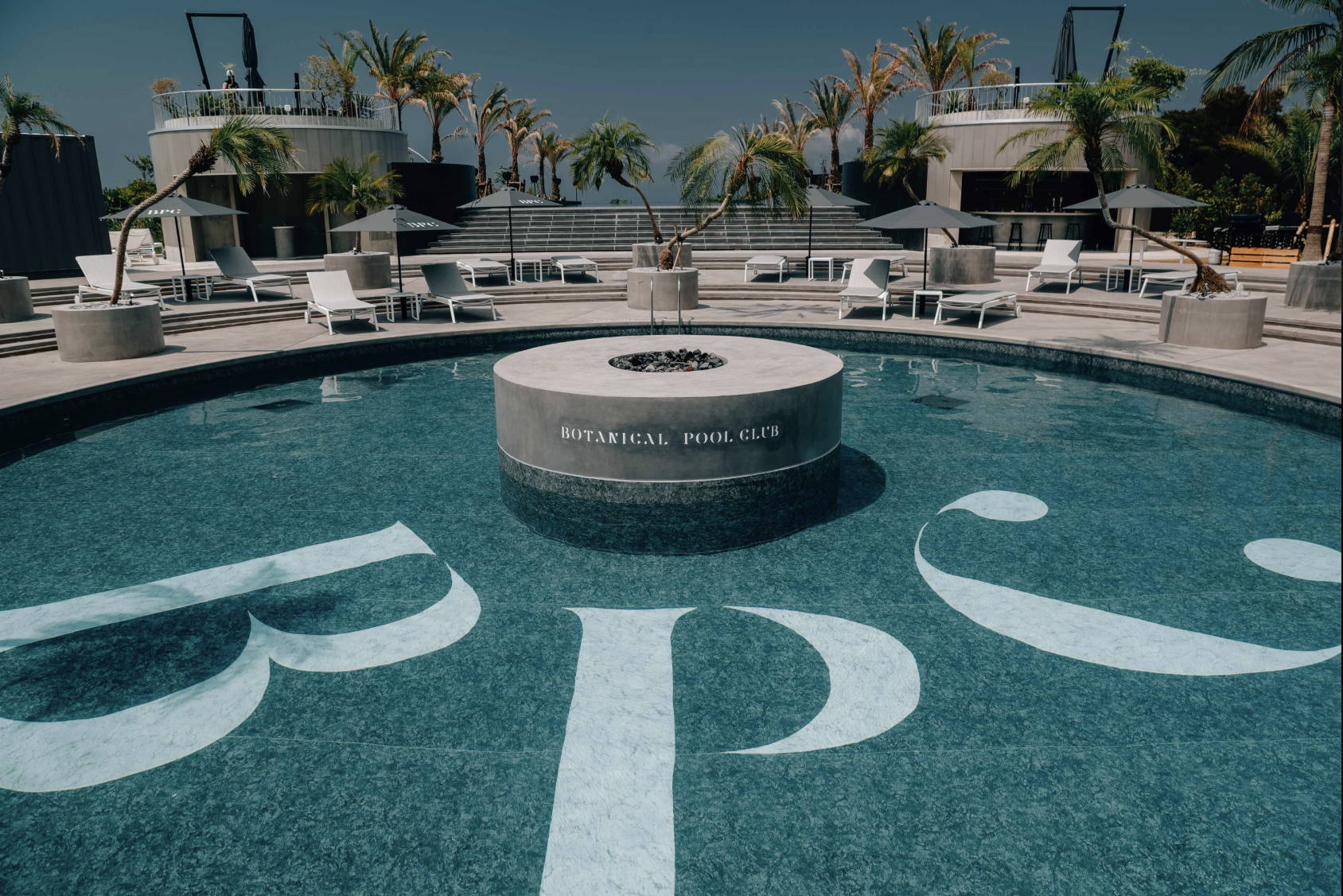 BOTANICAL POOL CLUB