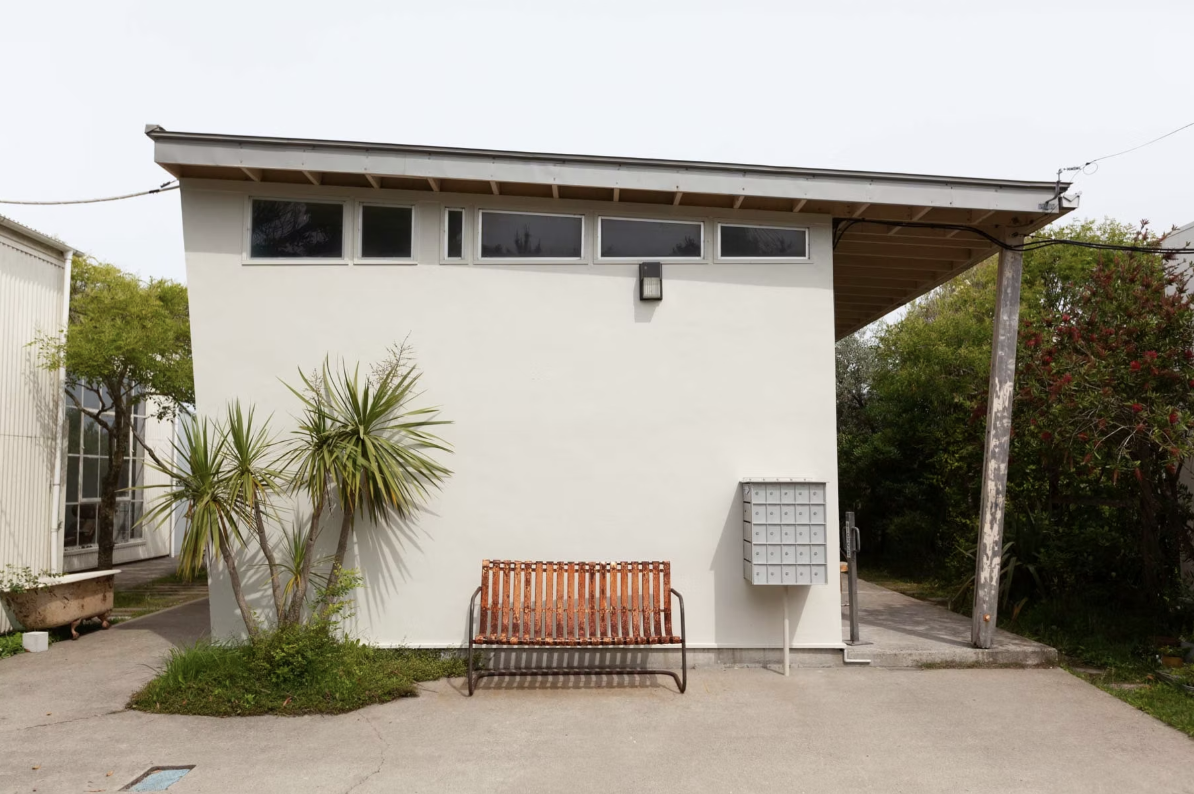 SNUG BEACH HOUSE