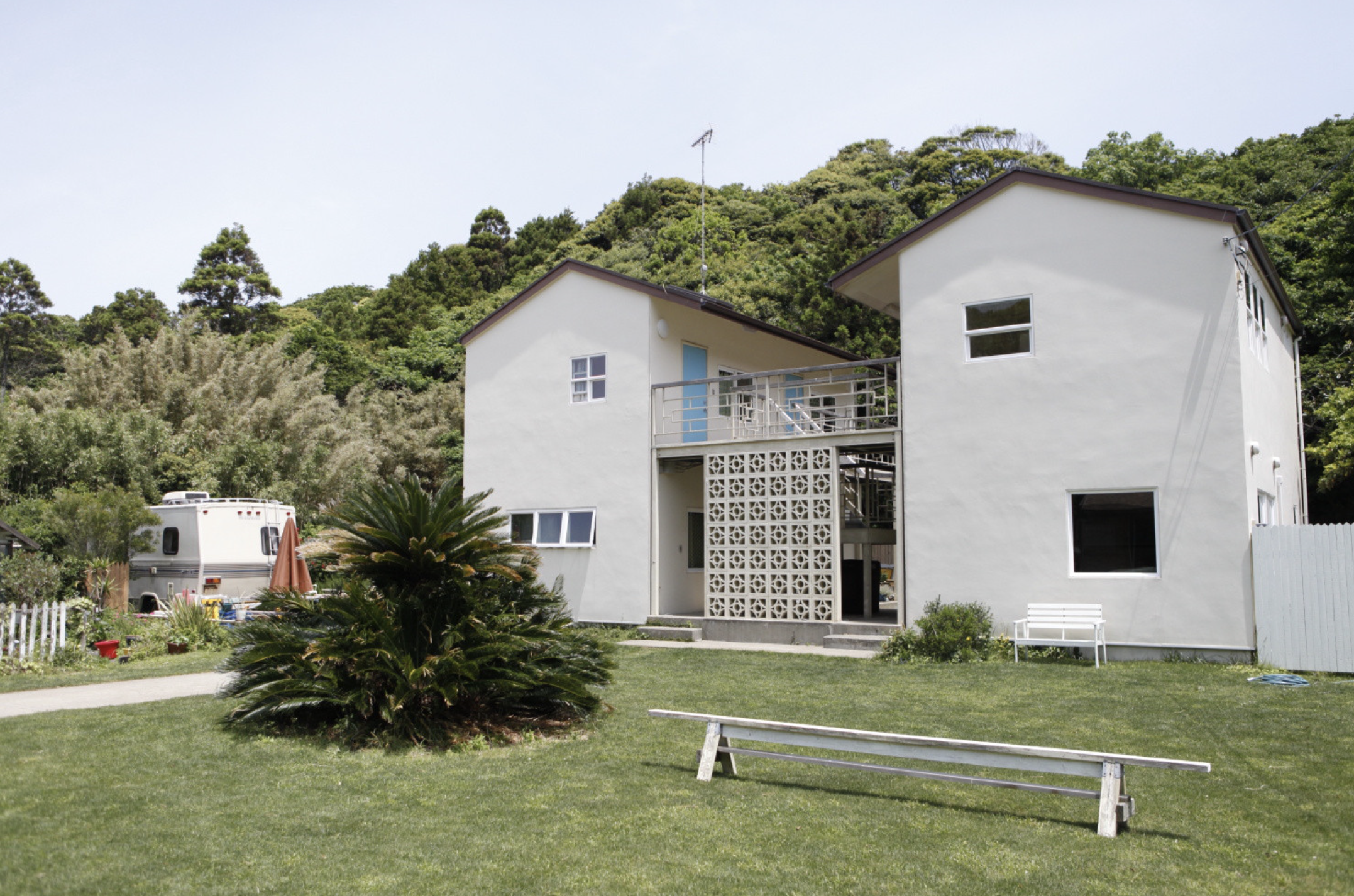 HOUSE 646