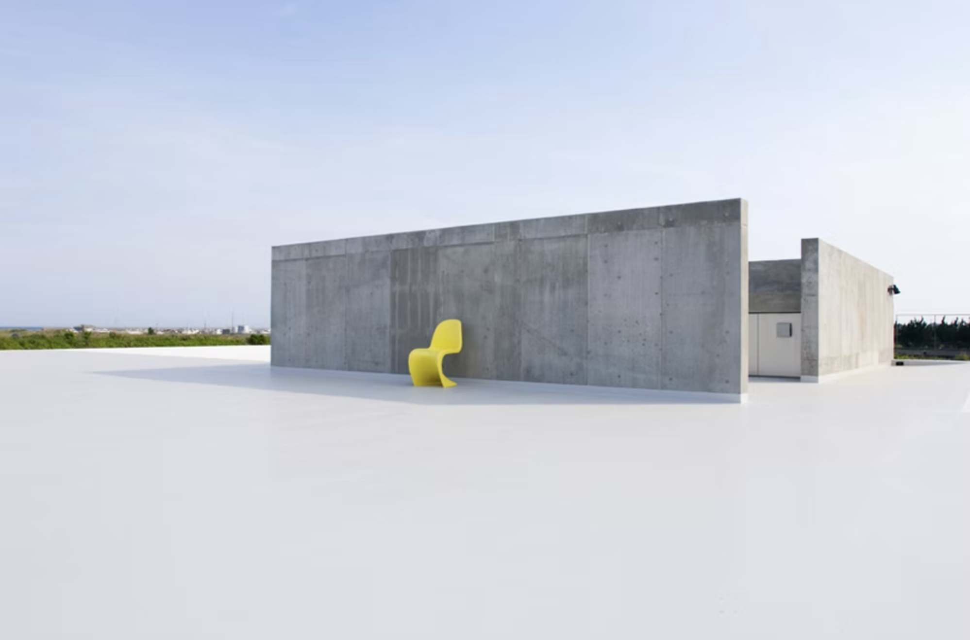 CONTACT STUDIO